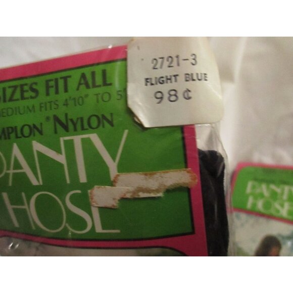 1 Nylon Panty Hose Vintage Original 1960's NIP Amplon Petite Medium Blue - Picture 2 of 6